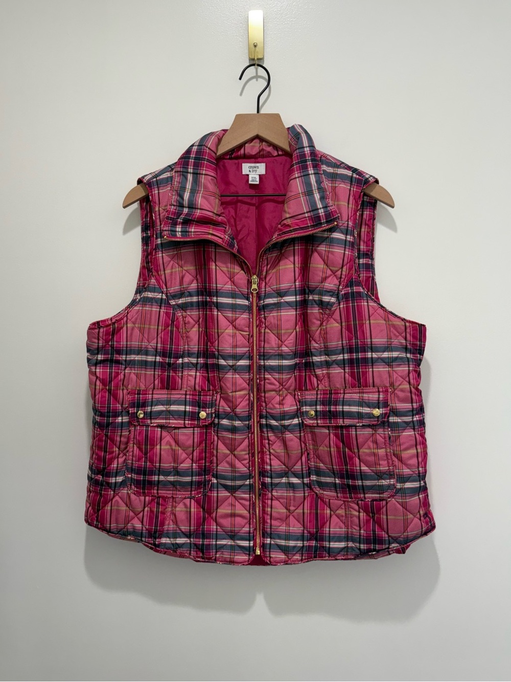 Crown & Ivy Women’s Zip Front Vest